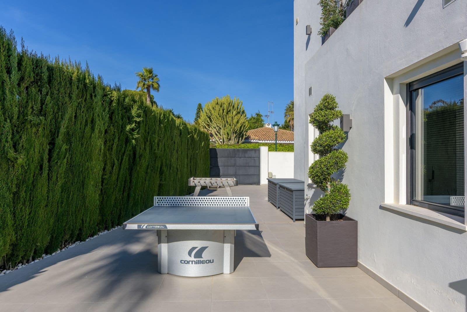 4 sypialnia Willa na sprzedaż w Marbella z basenem garażem - 4 400 000 € (Ref: 10000021)
