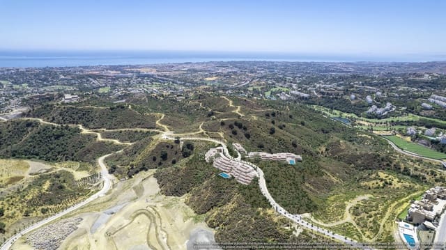 3 bedroom Penthouse for sale in Benahavís with pool garage - € 2,050,000 (Ref: 10000028)