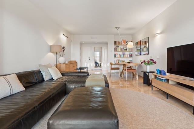 2 soveværelse Lejlighed til salg i Nueva Andalucia, Marbella med swimmingpool garage - € 750.000 (Ref: 10003764)