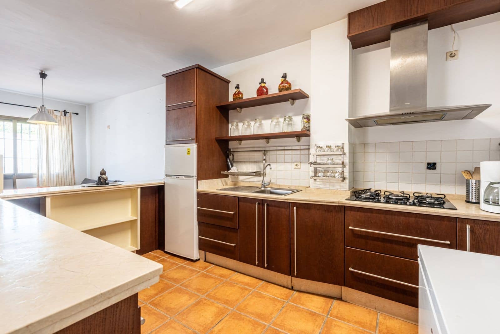5 sypialnia Willa na sprzedaż w Marbella z basenem garażem - 1 700 000 € (Ref: 10003765)