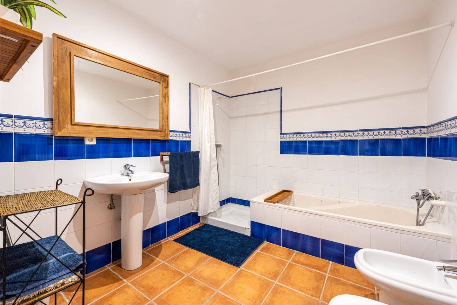 5 sypialnia Willa na sprzedaż w Marbella z basenem garażem - 1 700 000 € (Ref: 10003765)