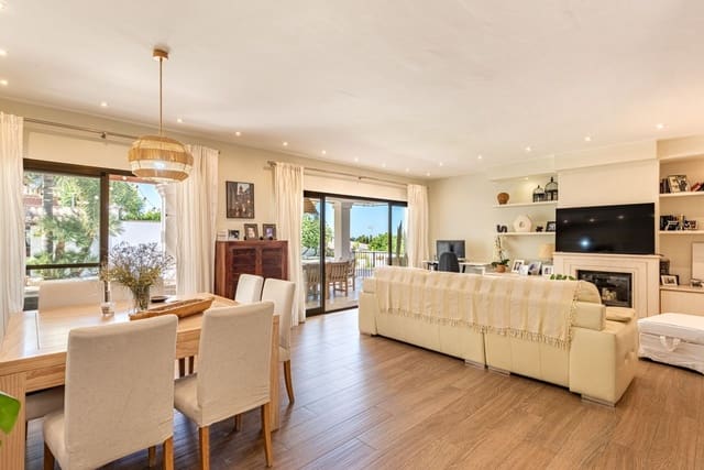 5 bedroom Villa for sale in Marbella with pool garage - € 1,700,000 (Ref: 10003765)