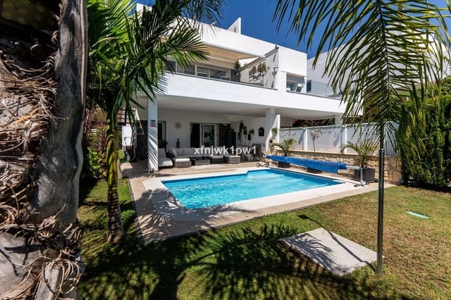 Pareado de 3 habitaciones en Riviera del Sol, Mijas en venta con piscina garaje - 950.000 € (Ref: 10003768)