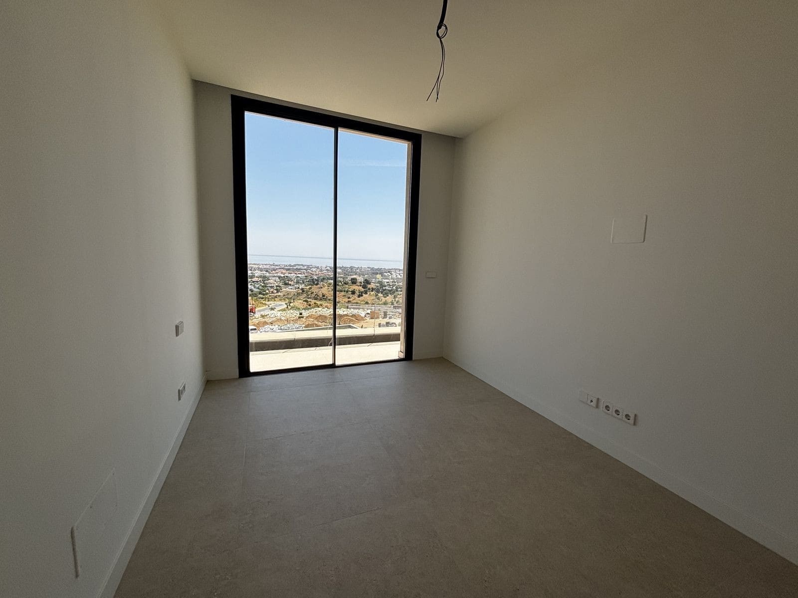 4 sypialnia Willa na sprzedaż w Benahavis - 2 600 000 € (Ref: 10003769)