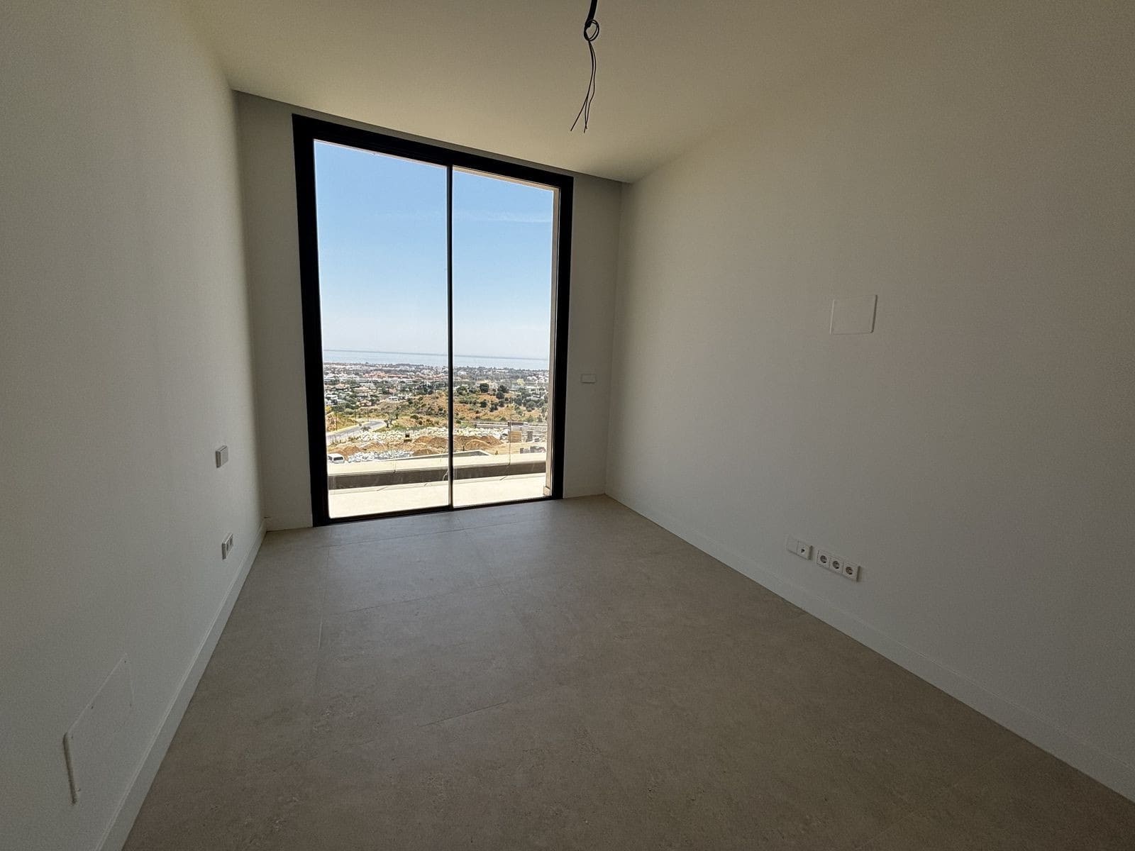 4 sypialnia Willa na sprzedaż w Benahavis - 2 600 000 € (Ref: 10003769)