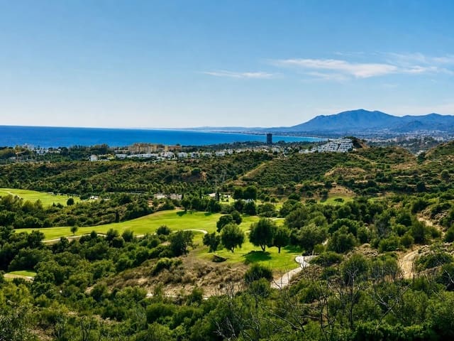 3 bedroom Penthouse for sale in Marbella with pool garage - € 840,000 (Ref: 10003770)