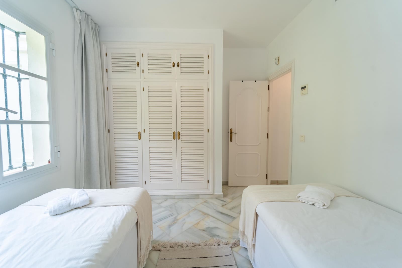 4 quarto Moradia para venda em Marbella com piscina garagem - 1 695 000 € (Ref: 10005326)