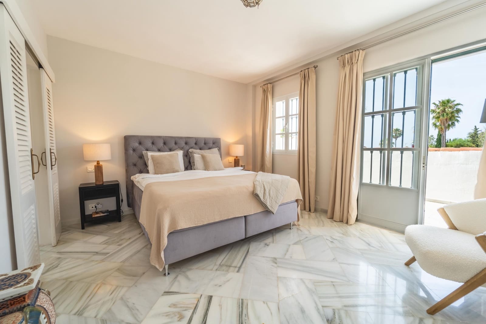 4 quarto Moradia para venda em Marbella com piscina garagem - 1 695 000 € (Ref: 10005326)