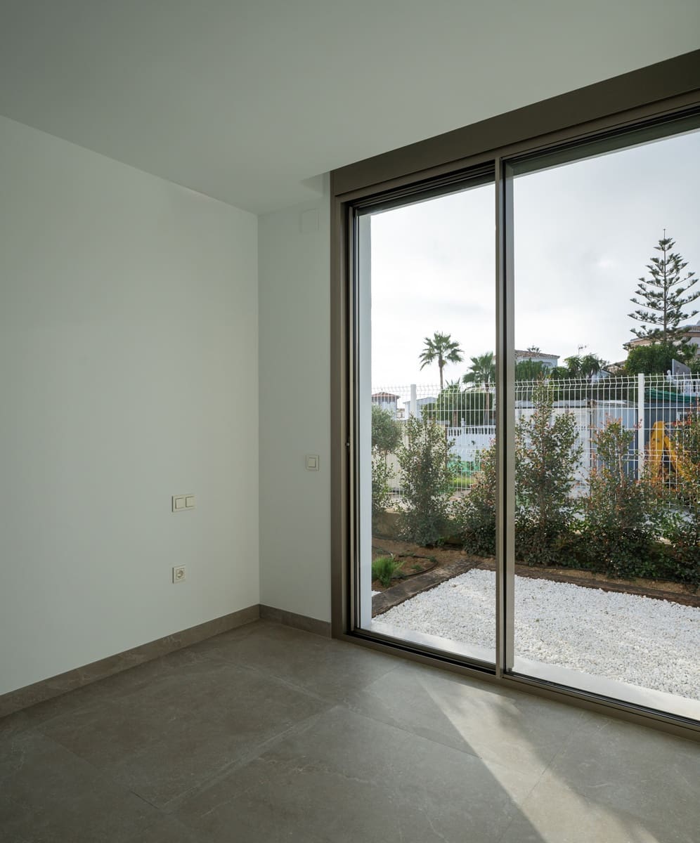 Chalet de 4 habitaciones en El Chaparral en venta con piscina garaje - 1.675.000 € (Ref: 10006364)