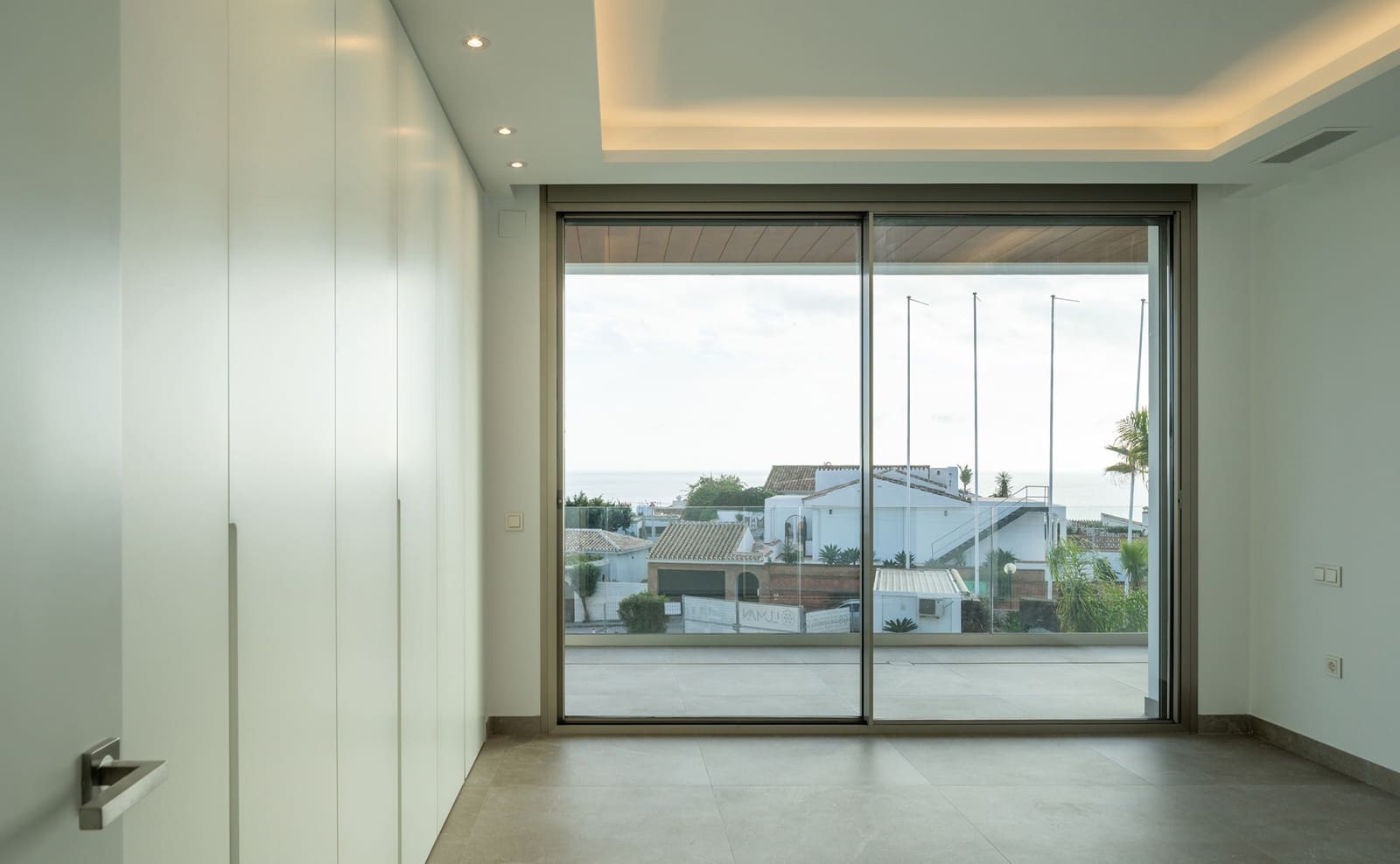 Chalet de 4 habitaciones en El Chaparral en venta con piscina garaje - 1.675.000 € (Ref: 10006364)