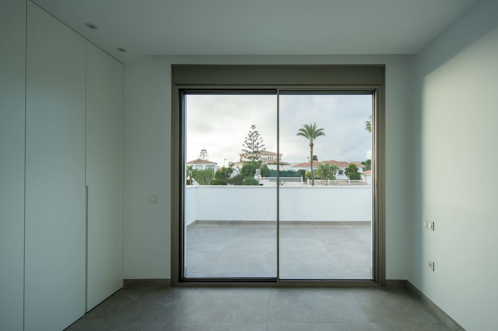 Chalet de 4 habitaciones en El Chaparral en venta con piscina garaje - 1.675.000 € (Ref: 10006364)