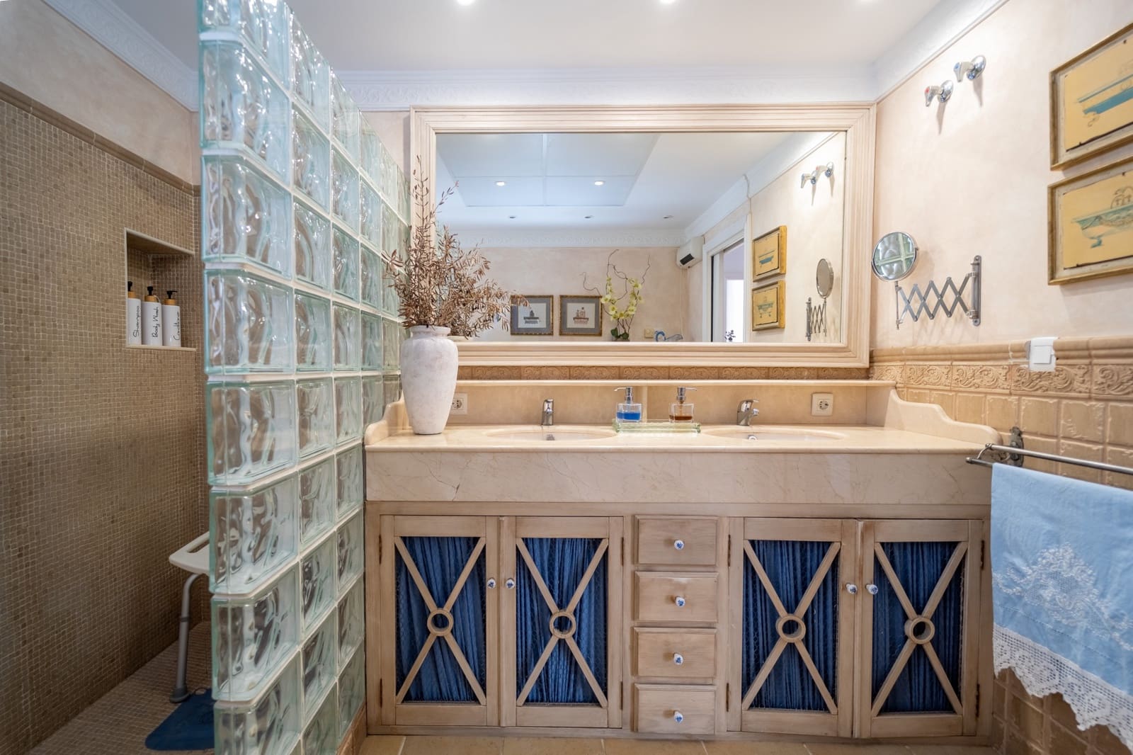 Chalet de 4 habitaciones en Mijas Costa en venta con piscina garaje - 1.440.000 € (Ref: 10007240)