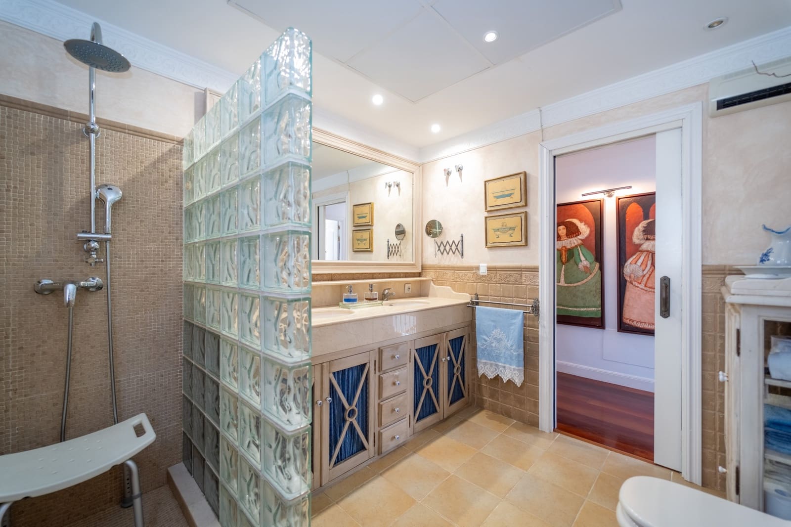 Chalet de 4 habitaciones en Mijas Costa en venta con piscina garaje - 1.440.000 € (Ref: 10007240)