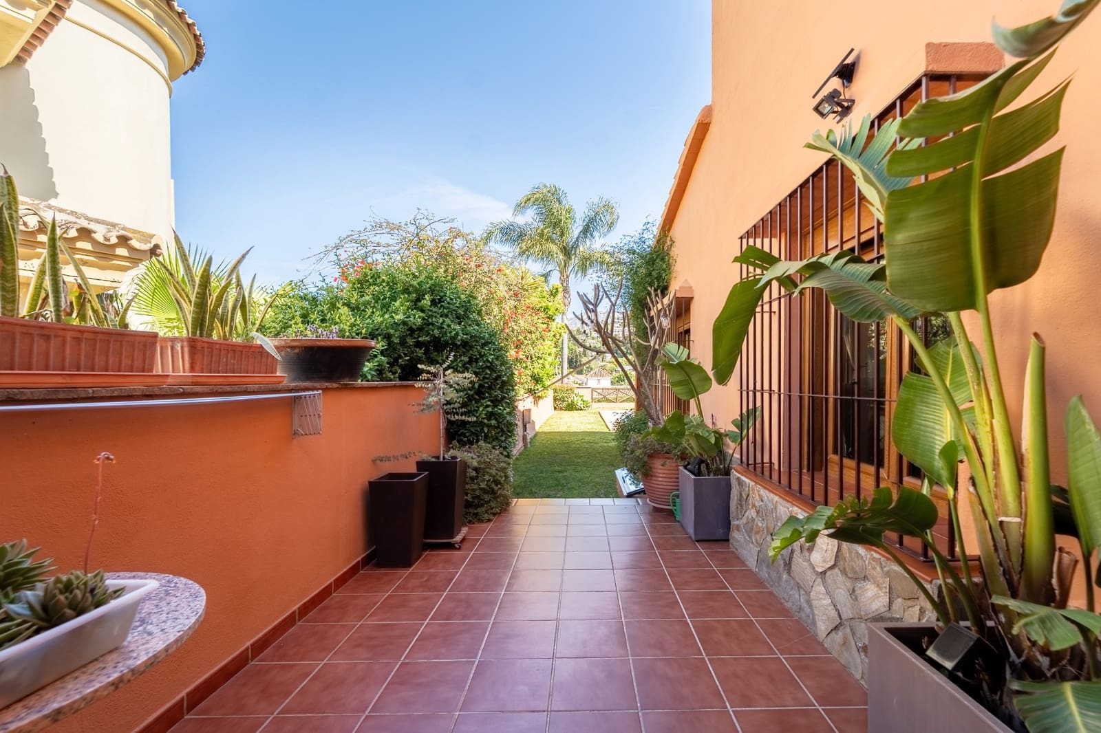 Chalet de 4 habitaciones en Mijas Costa en venta con piscina garaje - 1.440.000 € (Ref: 10007240)