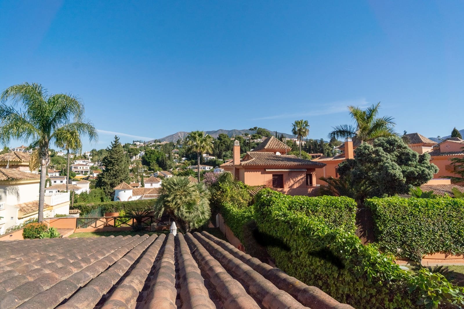 Chalet de 4 habitaciones en Mijas Costa en venta con piscina garaje - 1.440.000 € (Ref: 10007240)
