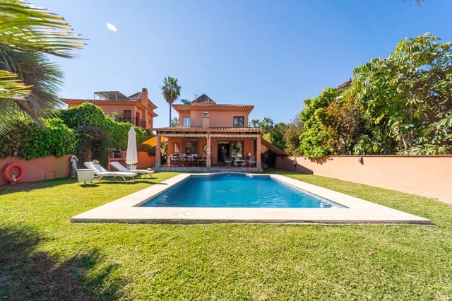 Chalet de 4 habitaciones en Mijas Costa, Mijas en venta con piscina garaje - 1.440.000 € (Ref: 10007240)