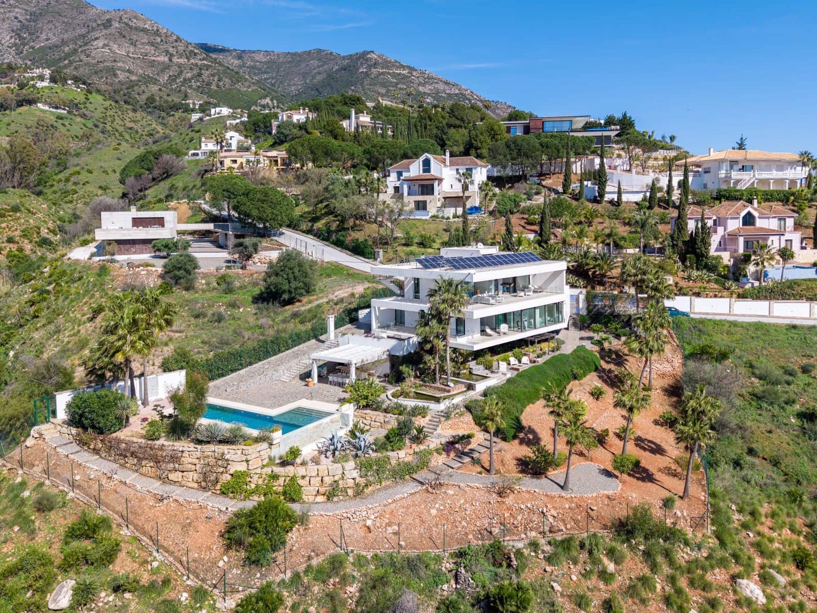 4 slaapkamer Villa te koop in Mijas met zwembad garage - € 1.749.000 (Ref: 10008845)