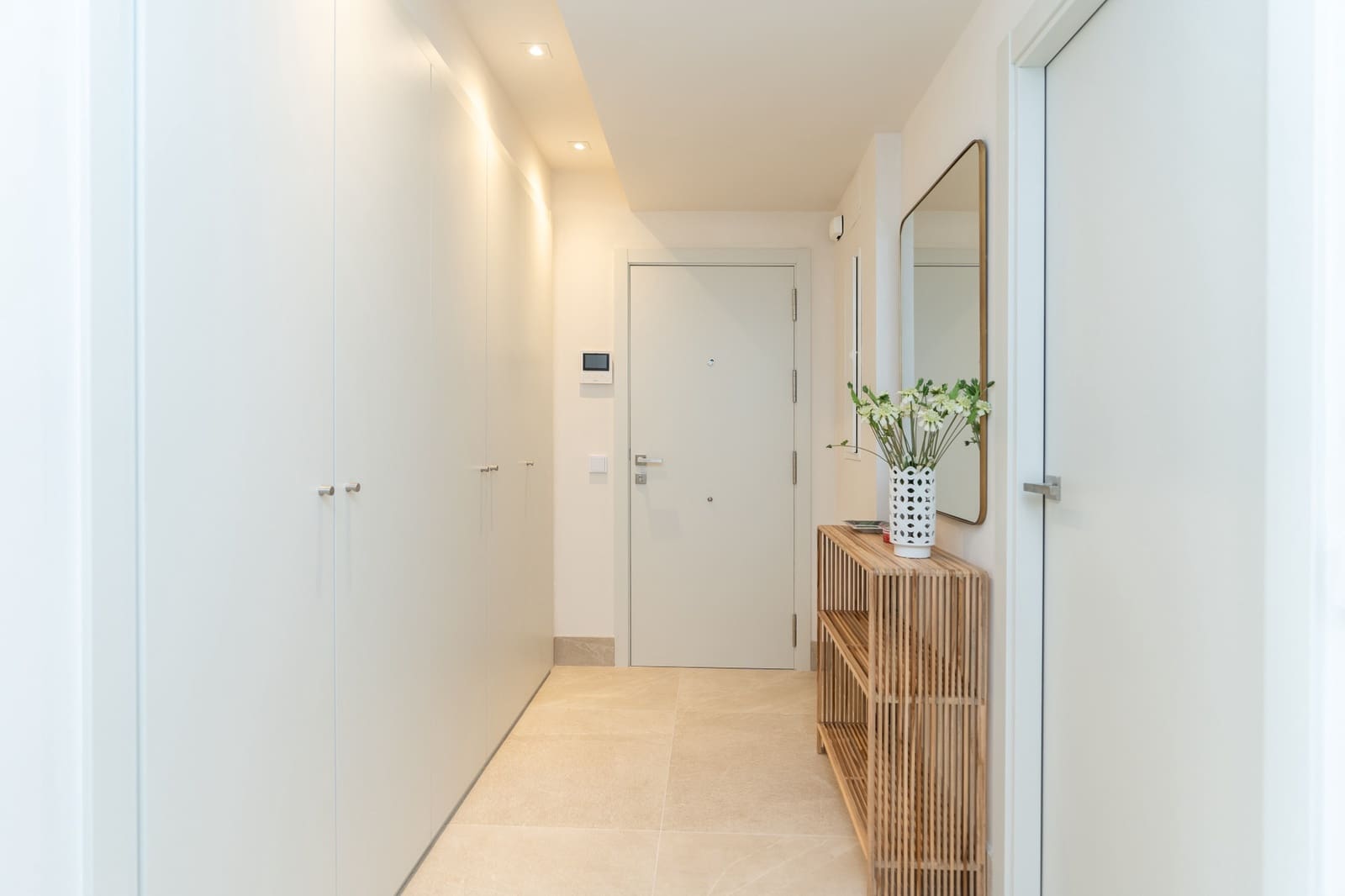 Apartamento de 2 habitaciones en Benahavís en venta con piscina garaje - 615.000 € (Ref: 10008847)