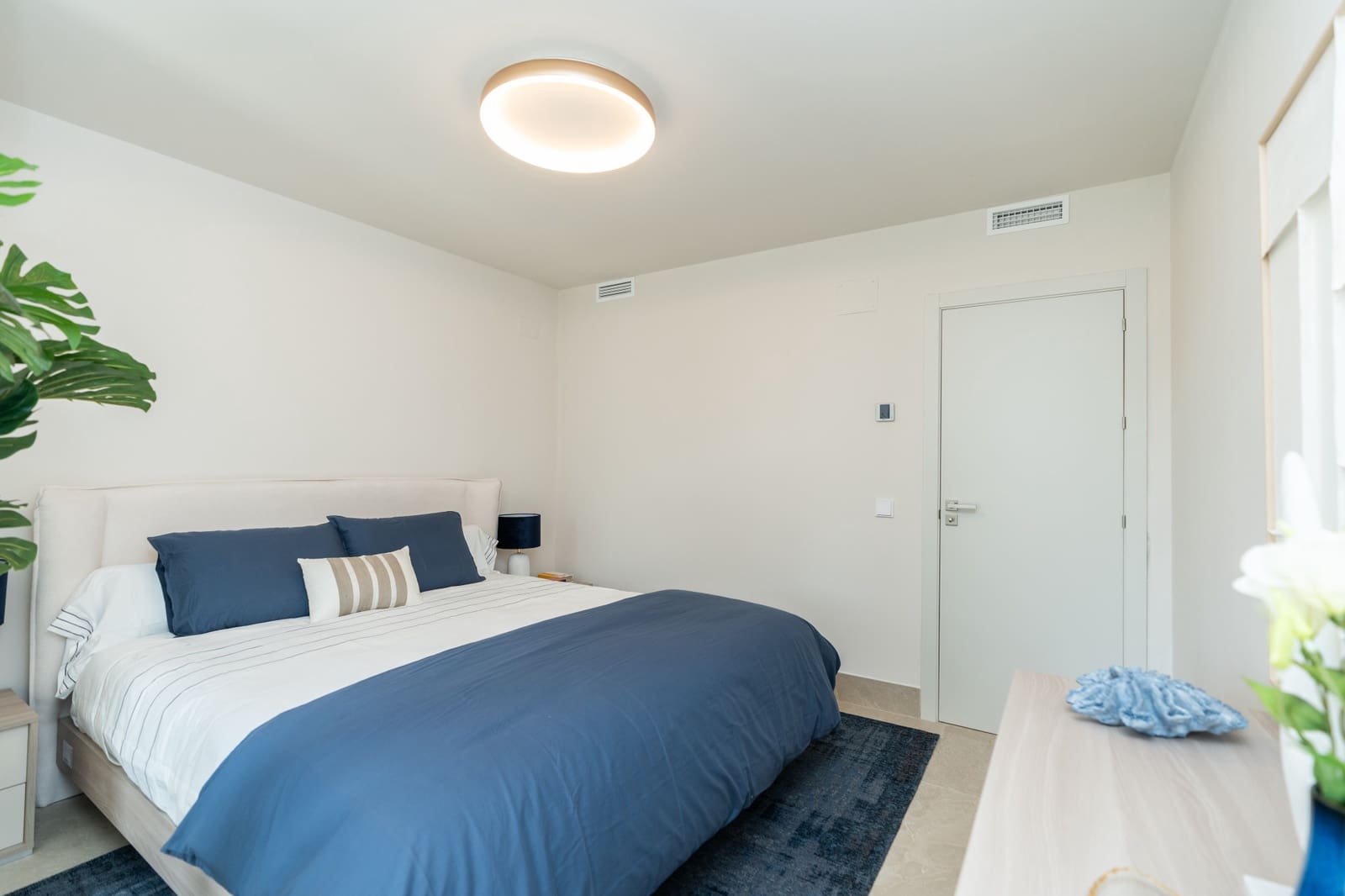 Apartamento de 2 habitaciones en Benahavís en venta con piscina garaje - 615.000 € (Ref: 10008847)