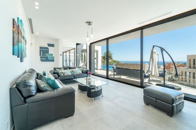 4 slaapkamer Villa te koop in Benalmádena pueblo, Benalmádena met zwembad garage - € 1.599.000 (Ref: 10011199)
