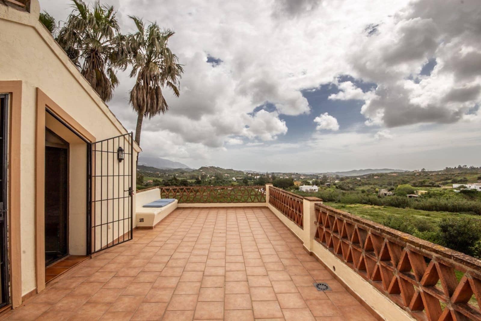 Chalet de 3 habitaciones en La Cala de Mijas en venta con garaje - 880.000 € (Ref: 10013068)