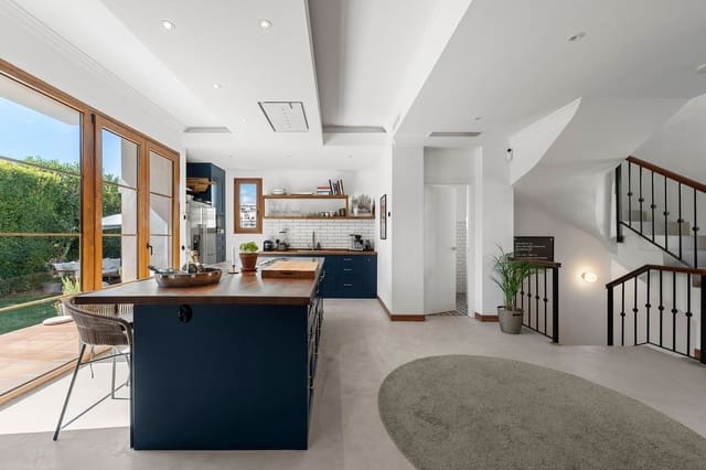 Chalet de 4 habitaciones en Selwo, Estepona en venta con piscina garaje - 1.550.000 € (Ref: 10013069)