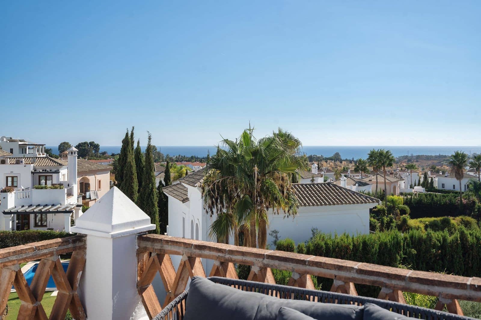 Chalet de 4 habitaciones en New Golden Mile en venta con piscina garaje - 1.550.000 € (Ref: 10013069)