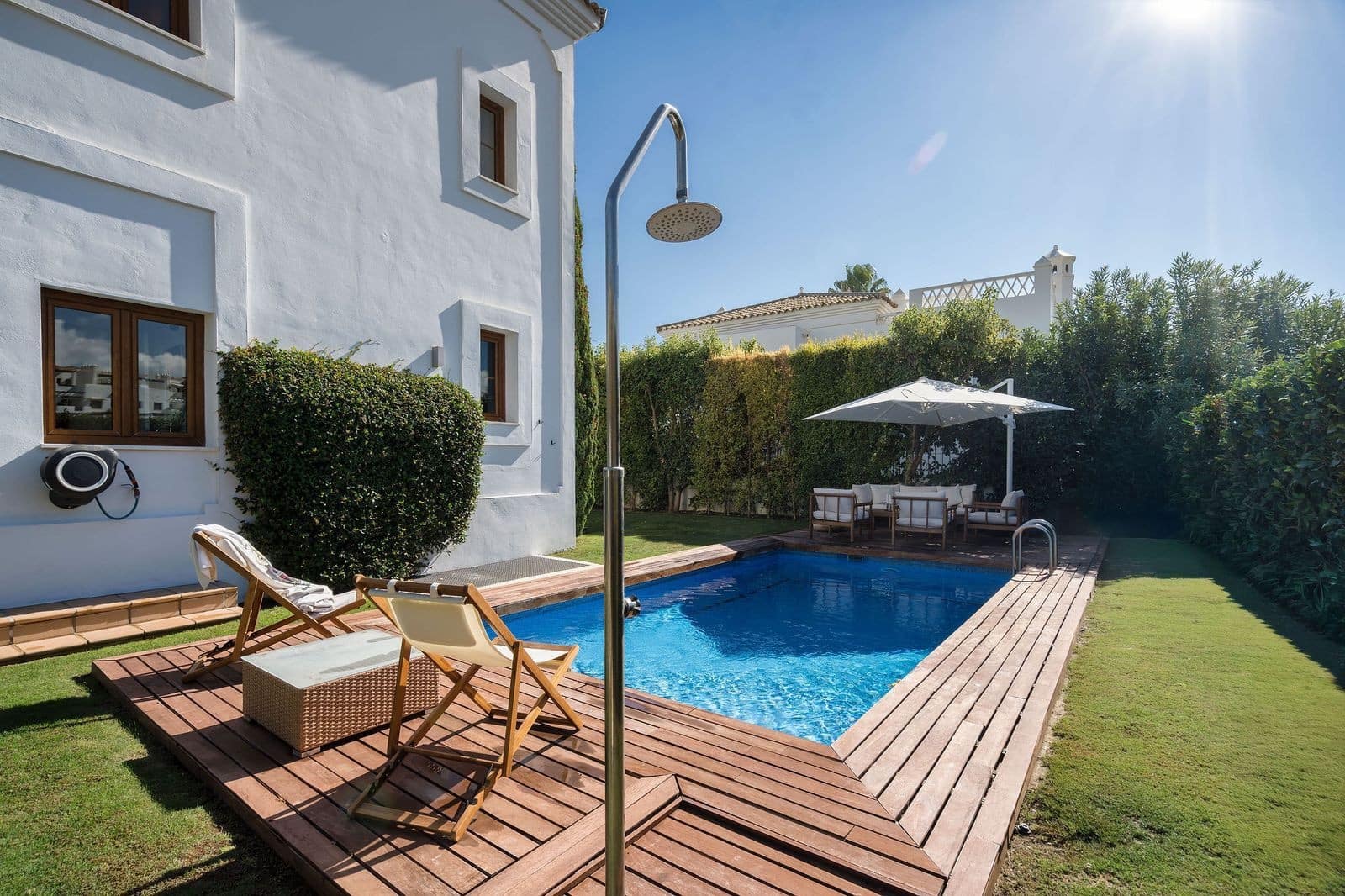 Chalet de 4 habitaciones en New Golden Mile en venta con piscina garaje - 1.550.000 € (Ref: 10013069)