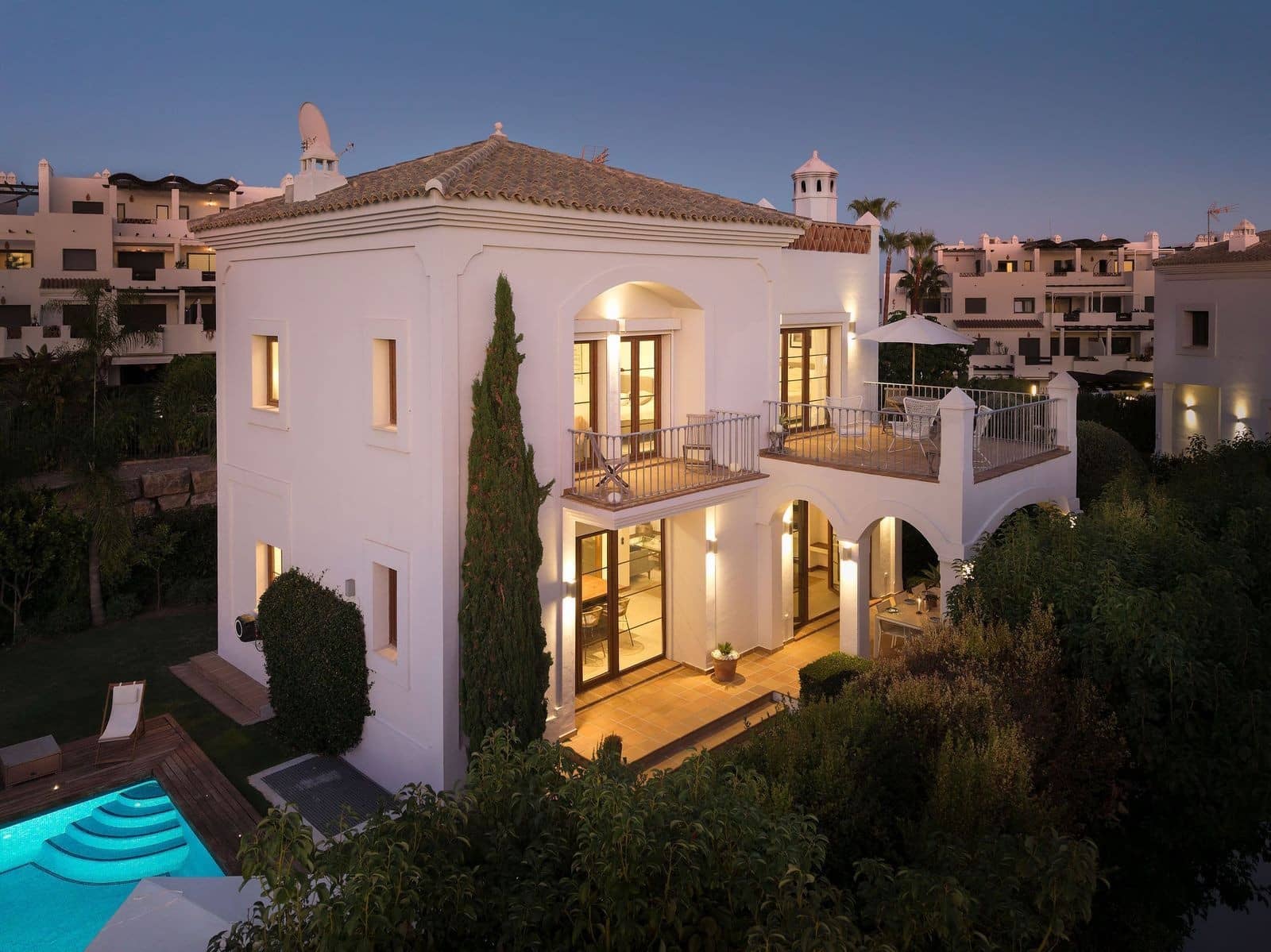 Chalet de 4 habitaciones en New Golden Mile en venta con piscina garaje - 1.550.000 € (Ref: 10013069)