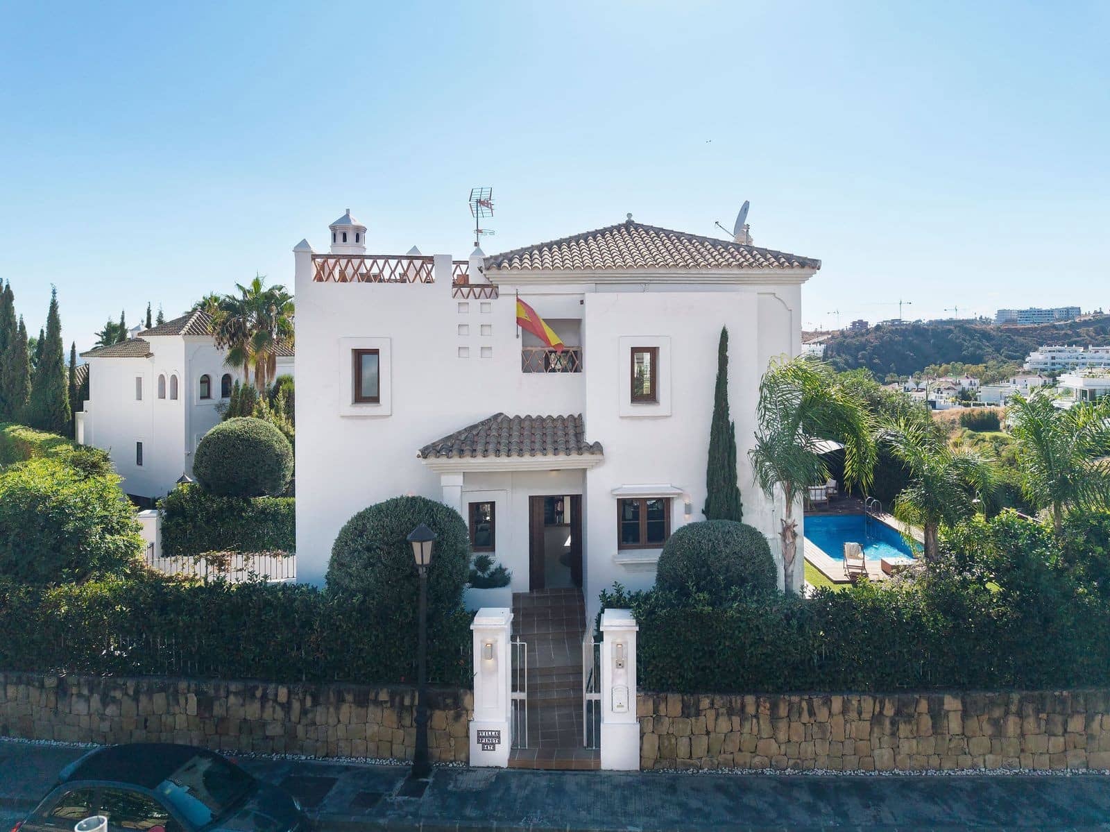 Chalet de 4 habitaciones en New Golden Mile en venta con piscina garaje - 1.550.000 € (Ref: 10013069)