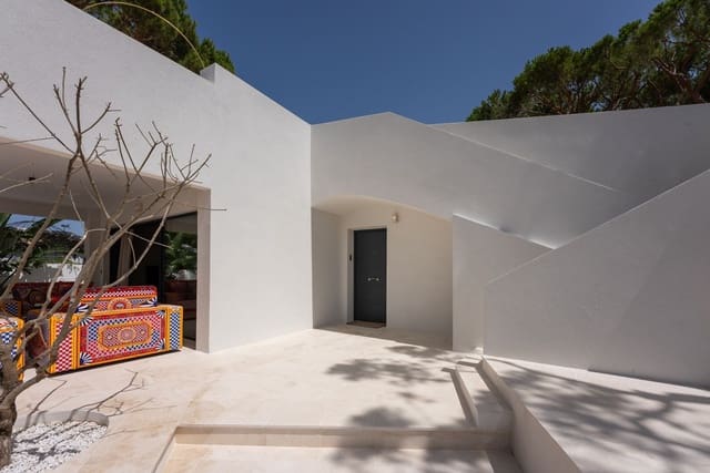 Chalet de 4 habitaciones en Calahonda, Mijas en venta con piscina garaje - 1.925.000 € (Ref: 10013073)