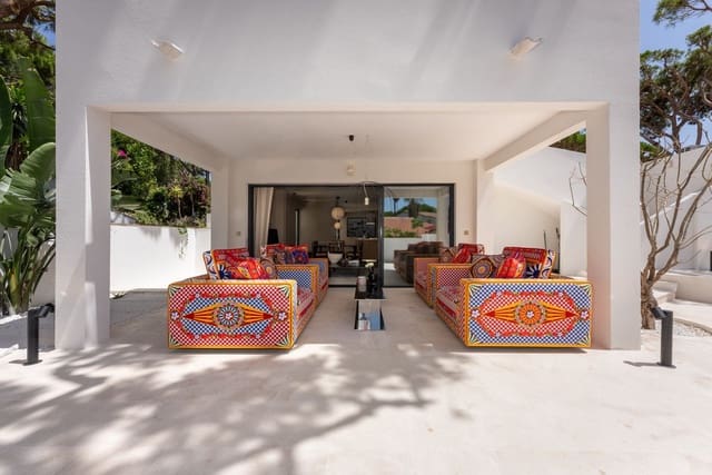 Chalet de 4 habitaciones en Calahonda, Mijas en venta con piscina garaje - 1.925.000 € (Ref: 10013073)