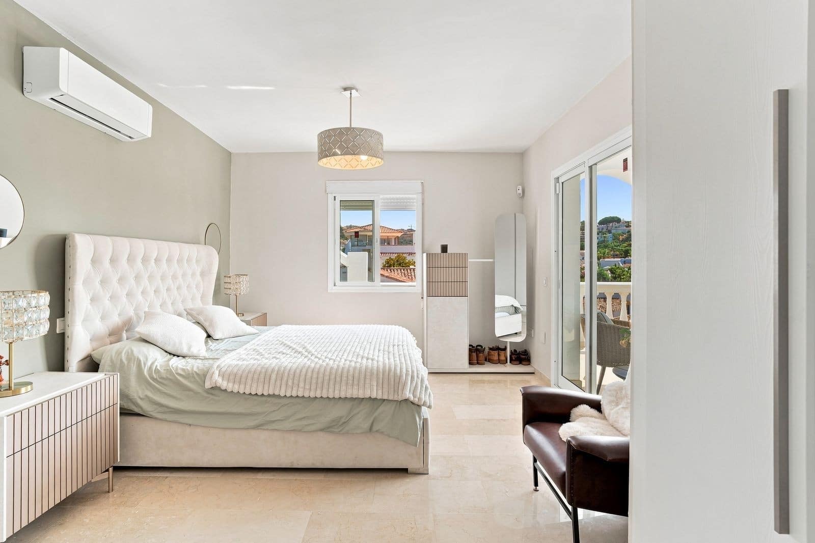 6 quarto Moradia para venda em Mijas com piscina garagem - 1 095 000 € (Ref: 10013074)