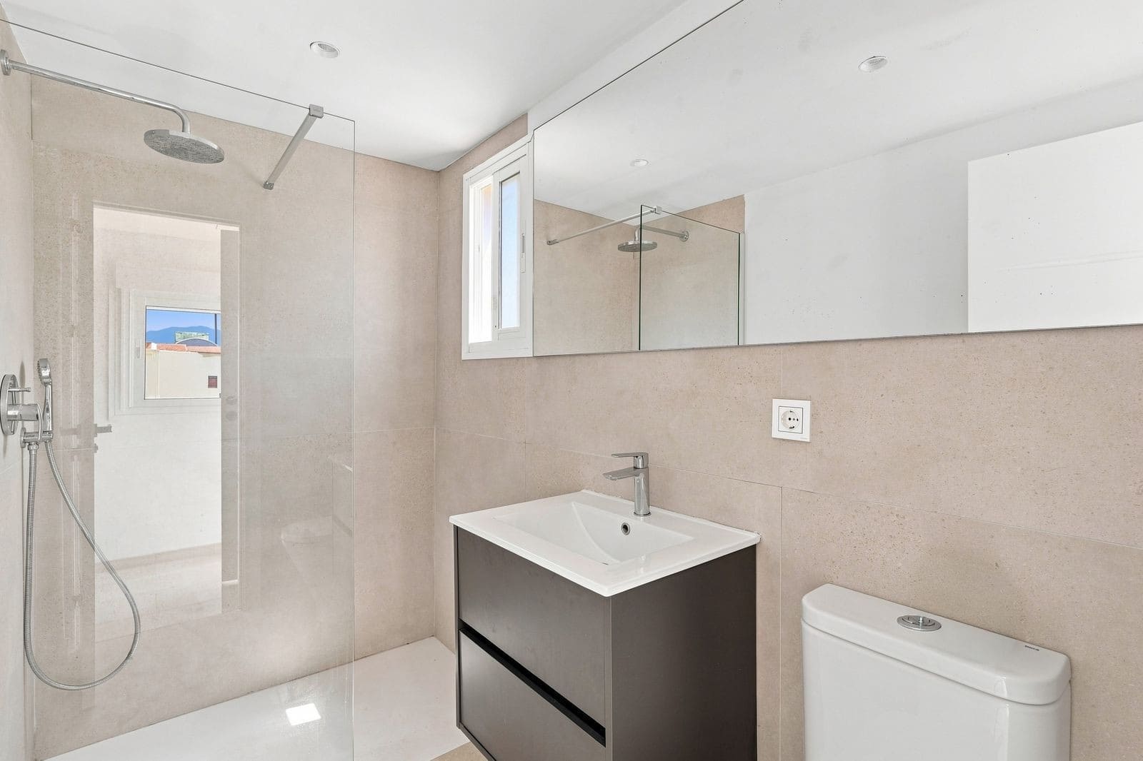 6 quarto Moradia para venda em Mijas com piscina garagem - 1 095 000 € (Ref: 10013074)