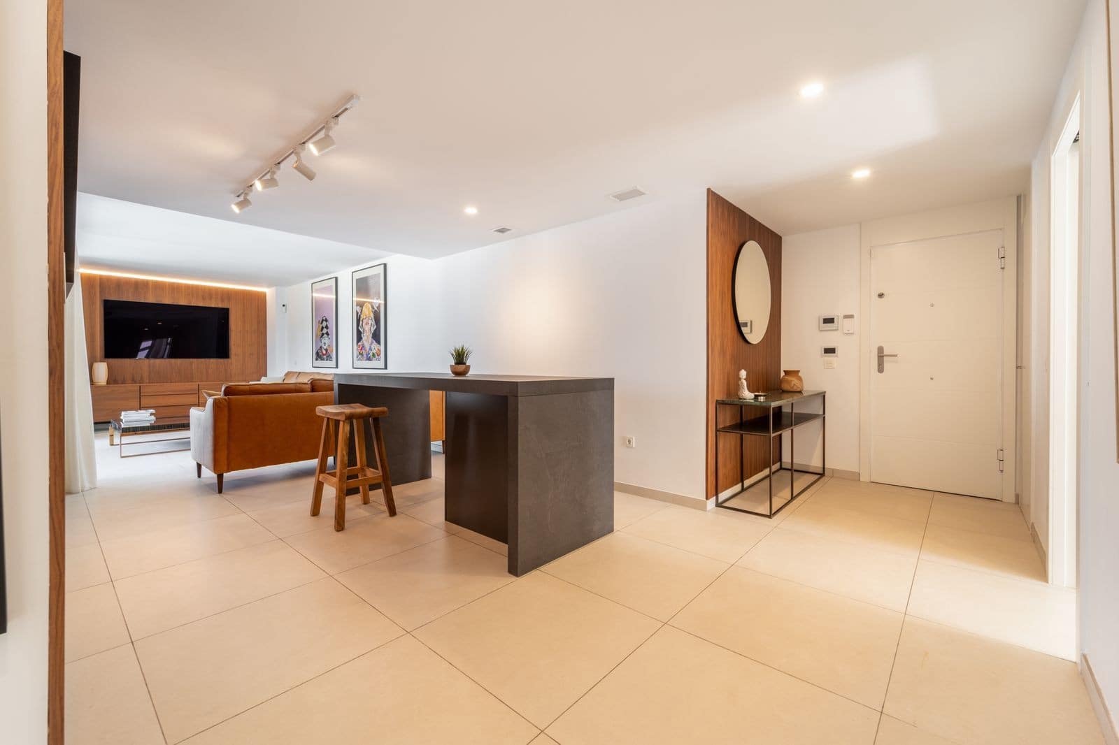 3 bedroom Apartment for sale in Marbella with pool garage - € 1,195,000 (Ref: 10015278)