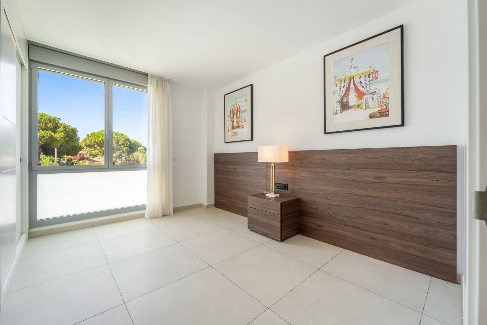 3 bedroom Apartment for sale in Marbella with pool garage - € 1,195,000 (Ref: 10015278)