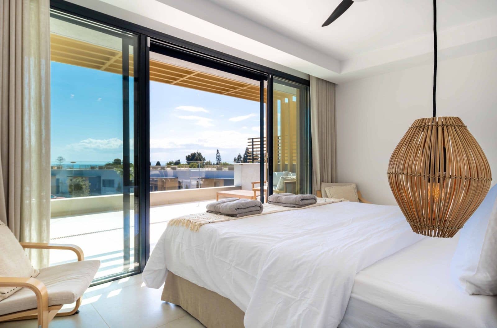 4 Zimmer Haus zu verkaufen in El Chaparral mit Pool Garage - 875.000 € (Ref: 10017299)