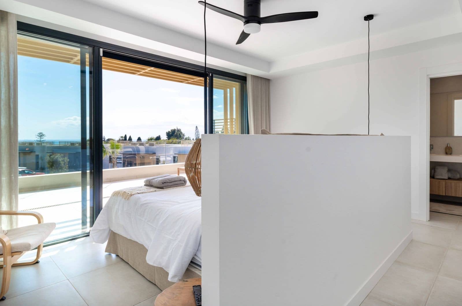 4 Zimmer Haus zu verkaufen in El Chaparral mit Pool Garage - 875.000 € (Ref: 10017299)