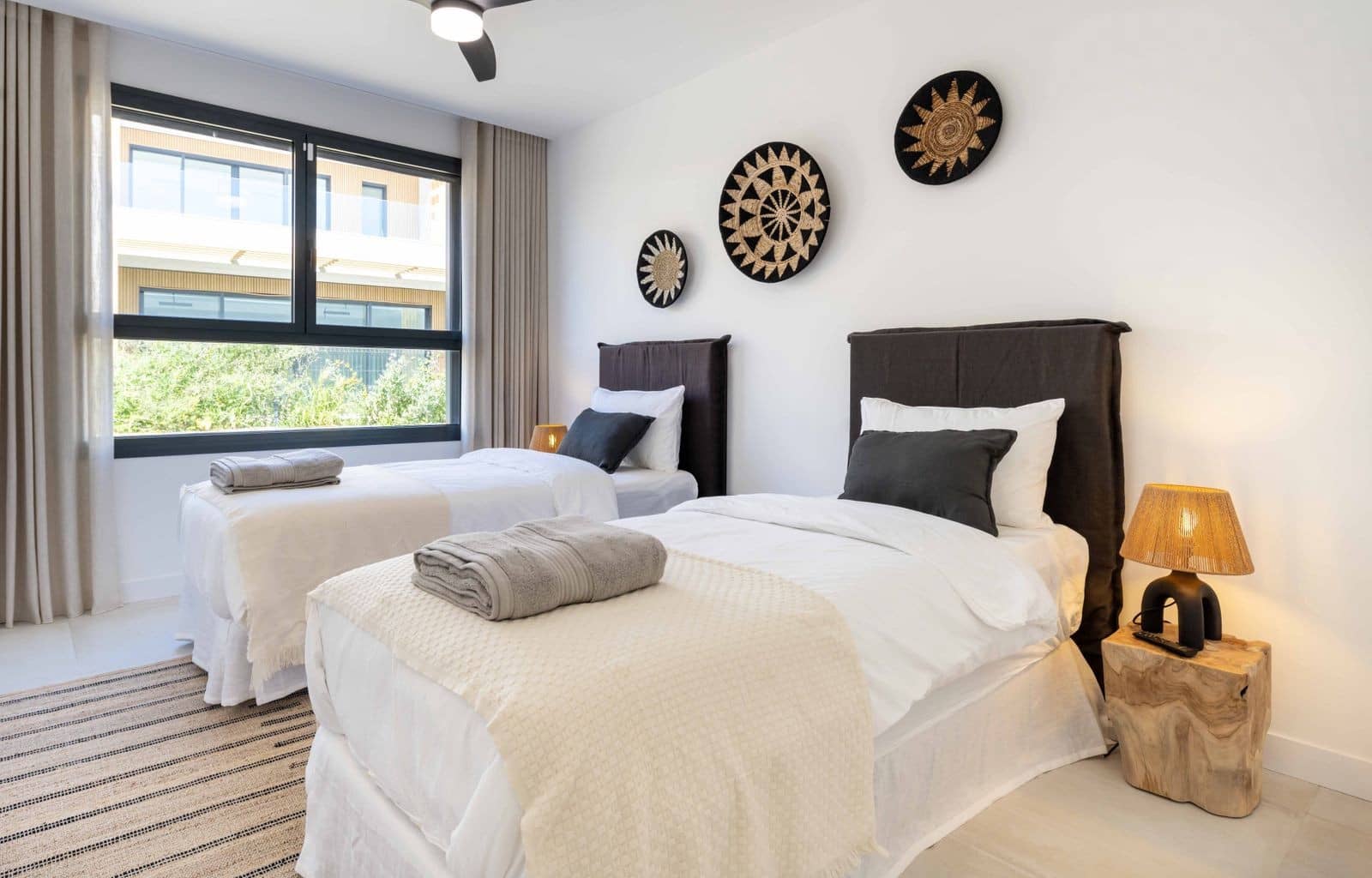 4 Zimmer Haus zu verkaufen in El Chaparral mit Pool Garage - 875.000 € (Ref: 10017299)