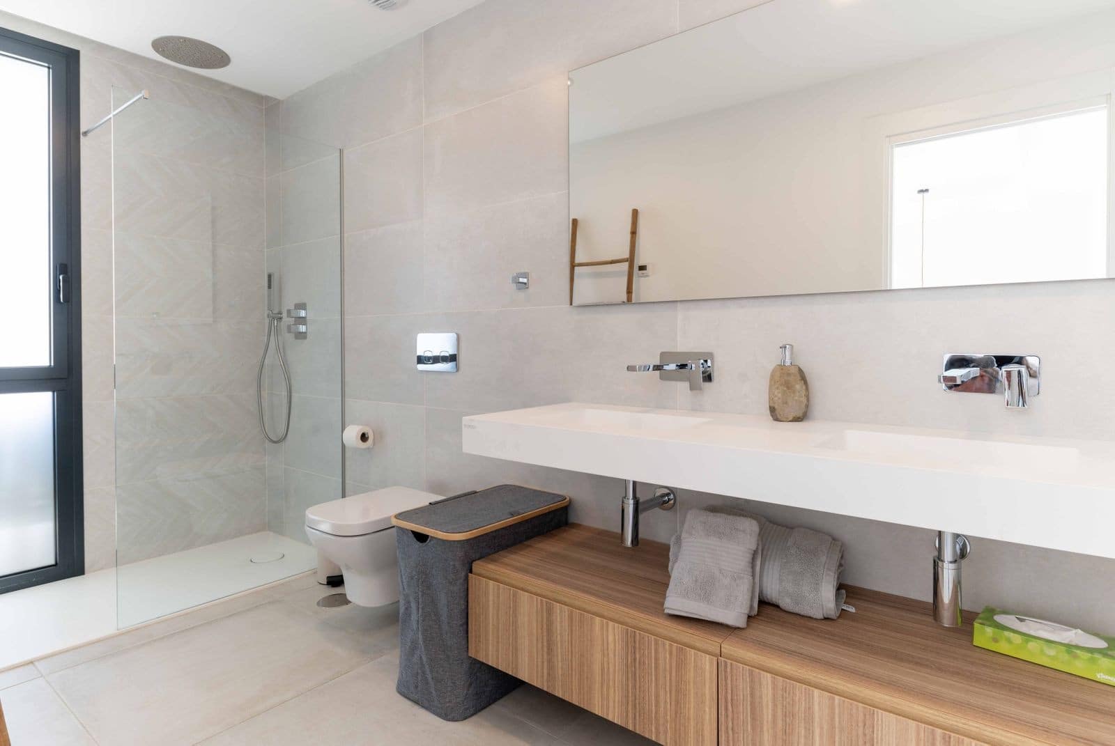 4 Zimmer Haus zu verkaufen in El Chaparral mit Pool Garage - 875.000 € (Ref: 10017299)
