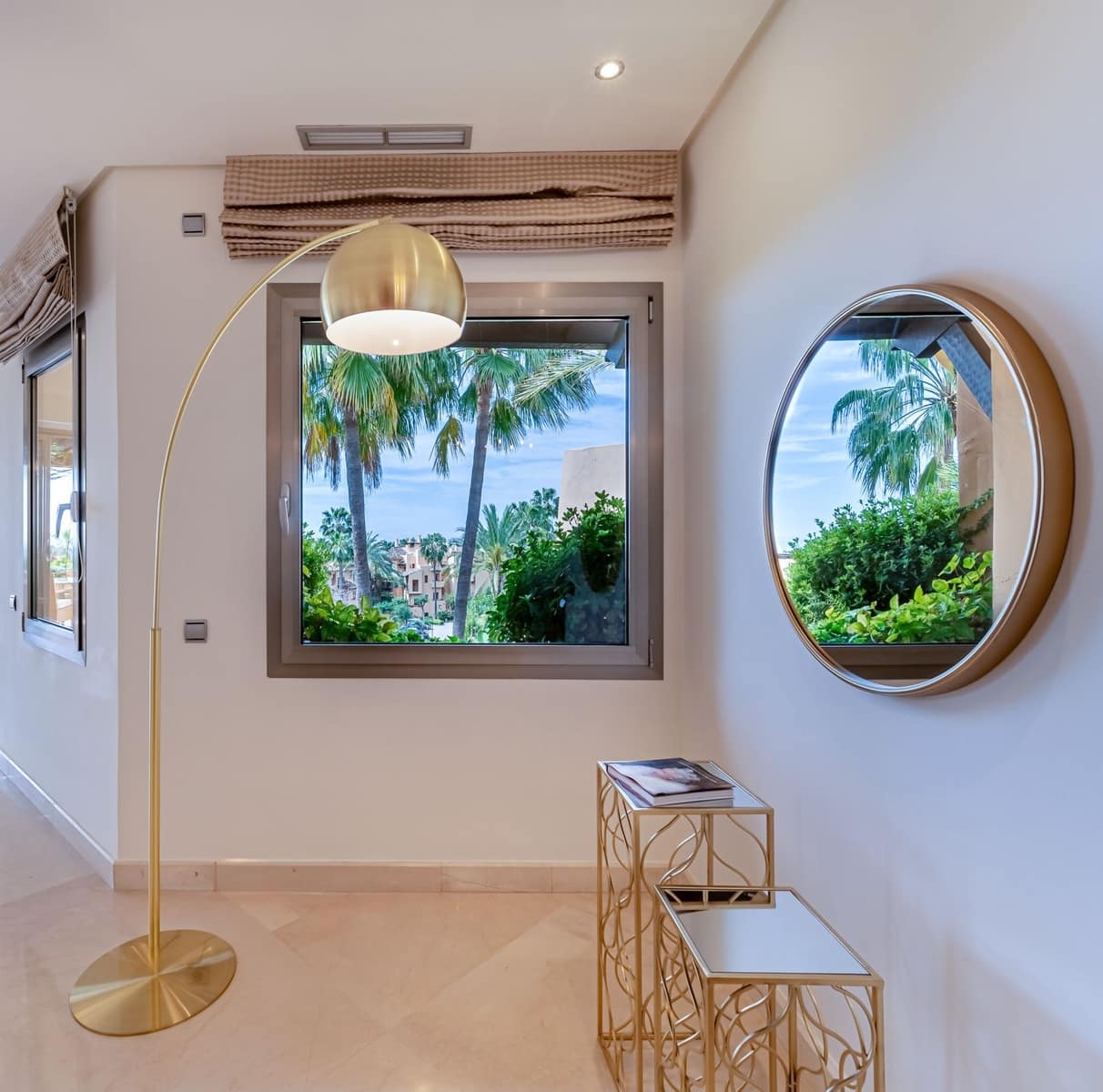 2 bedroom Penthouse for sale in Marbella with pool garage - € 1,895,000 (Ref: 10017301)