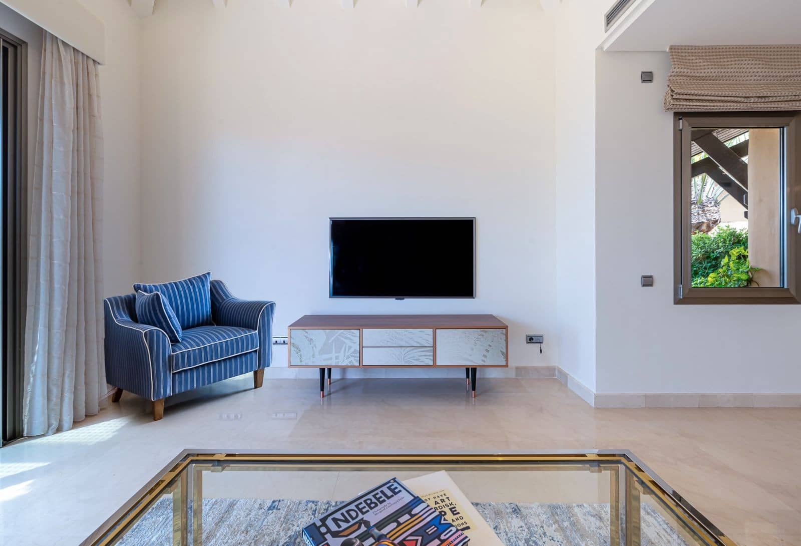2 bedroom Penthouse for sale in Marbella with pool garage - € 1,895,000 (Ref: 10017301)