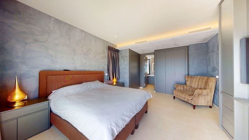 Chalet de 4 habitaciones en Mijas Costa en venta con piscina garaje - 1.850.000 € (Ref: 10020417)