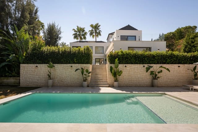 4 bedroom Villa for sale in Nueva Andalucia, Marbella with pool garage - € 3,250,000 (Ref: 10022207)