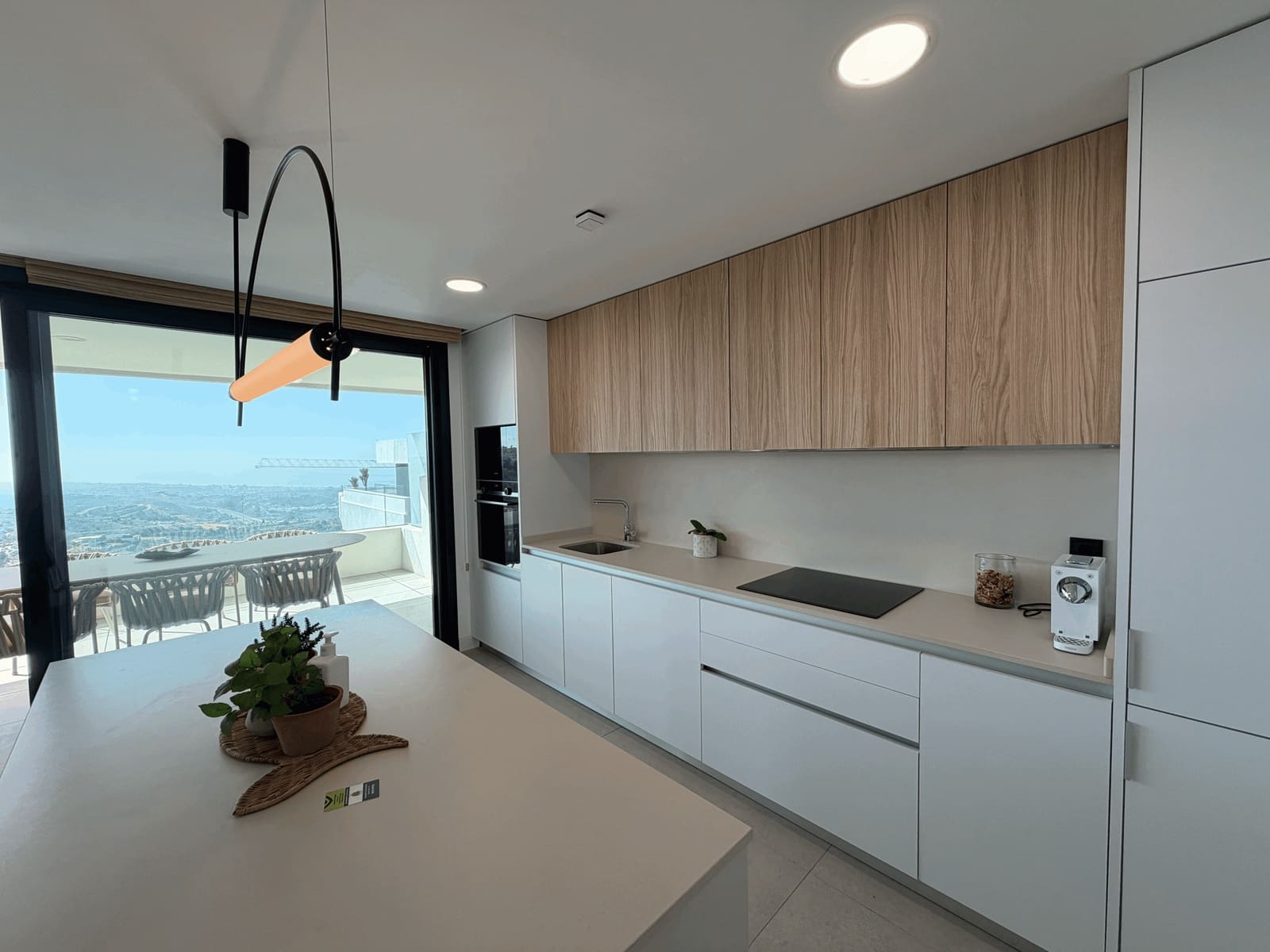 3 bedroom Apartment for sale in Marbella with pool garage - € 844,000 (Ref: 10022211)