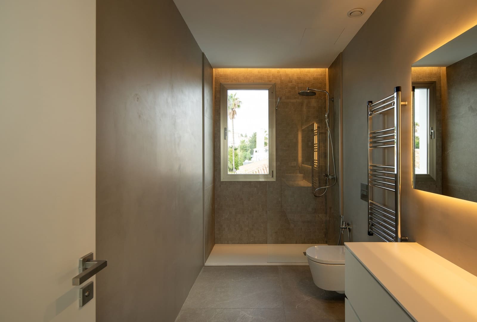 4 bedroom Villa for sale in El Chaparral with pool garage - € 1,765,000 (Ref: 10022213)