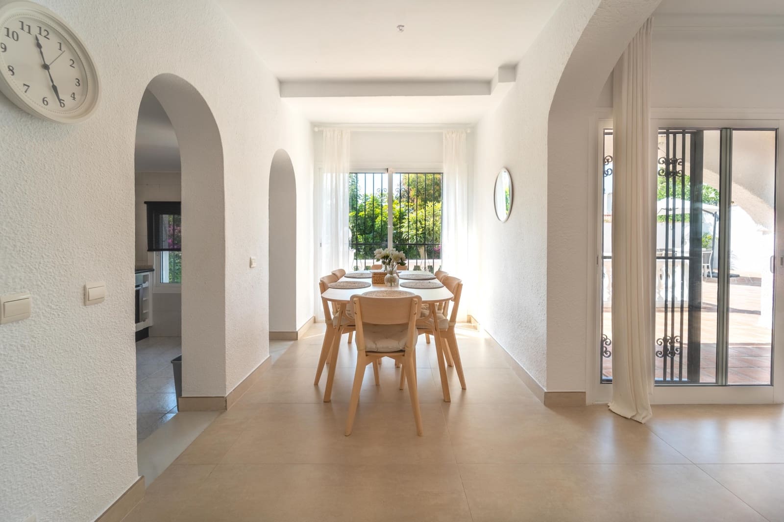 3 chambre Villa/Maison à vendre à Calahonda avec piscine garage - 1 150 000 € (Ref: 10025392)