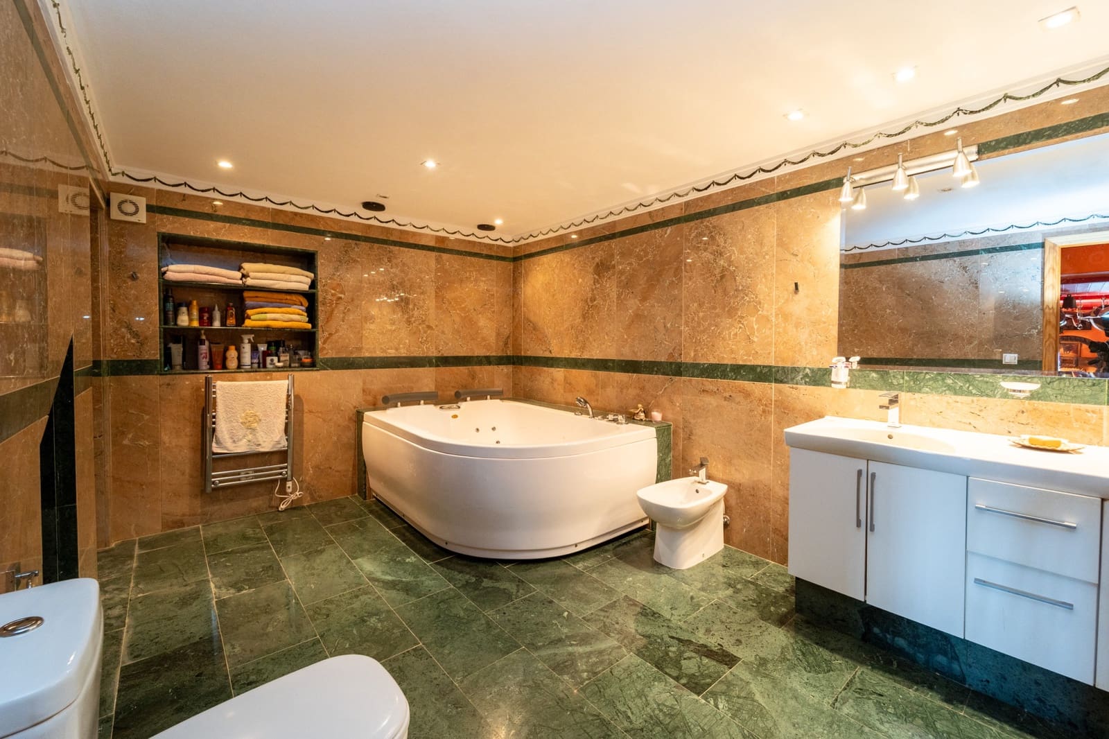 4 slaapkamer Villa te koop in Torremuelle met garage - € 1.390.000 (Ref: 10025396)