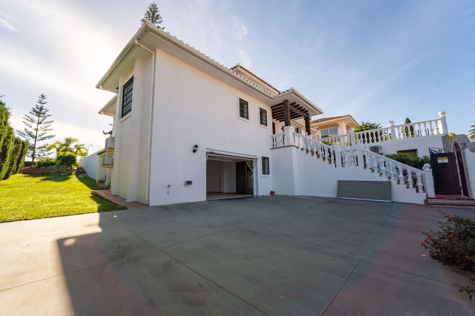 4 soveværelse Villa til salg i Cerro del Aguila med swimmingpool garage - € 895.000 (Ref: 10030268)