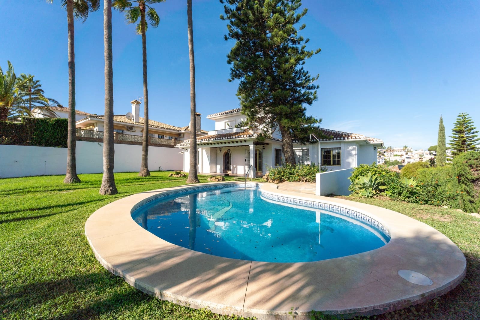 4 soveværelse Villa til salg i Cerro del Aguila med swimmingpool garage - € 895.000 (Ref: 10030268)
